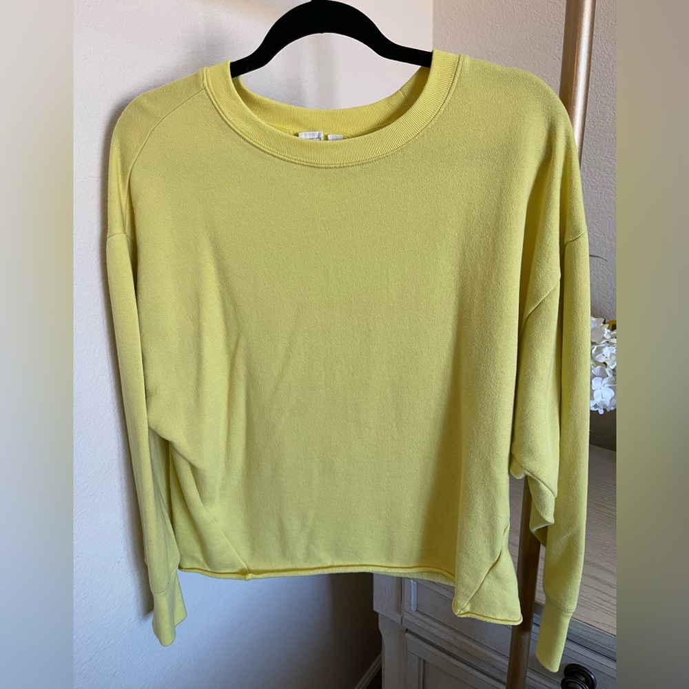 Yellow Gap plain sweater